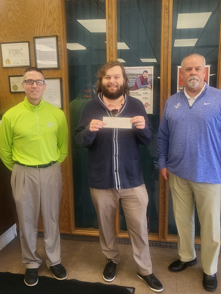 Business Club donates to GTRA Band